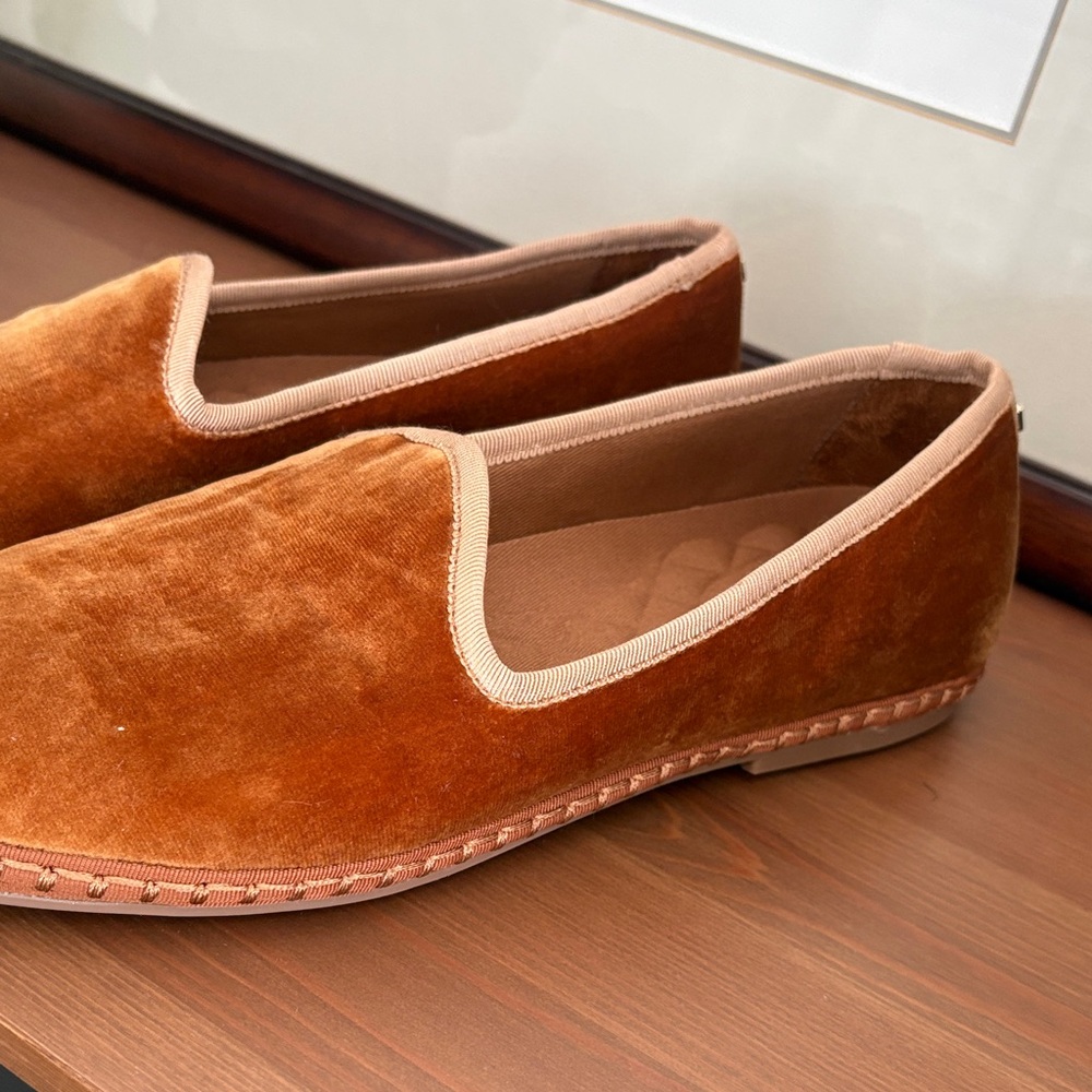 Birdies Velvet Slip-On Flats in Rust - Picture 2 of 7